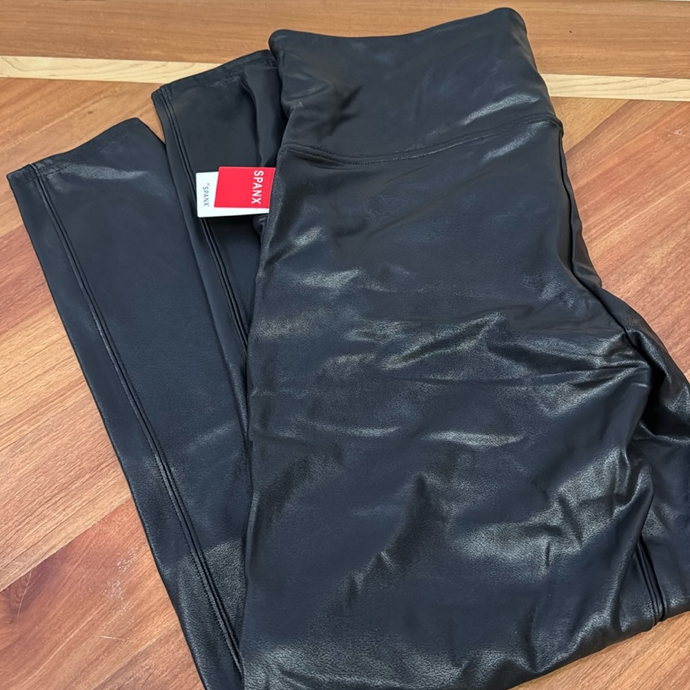 Spanx NWT faux leather leggings